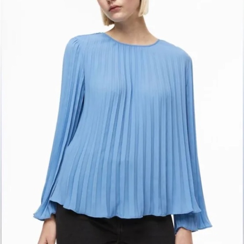 Elegant Blue Pleated Women's Top